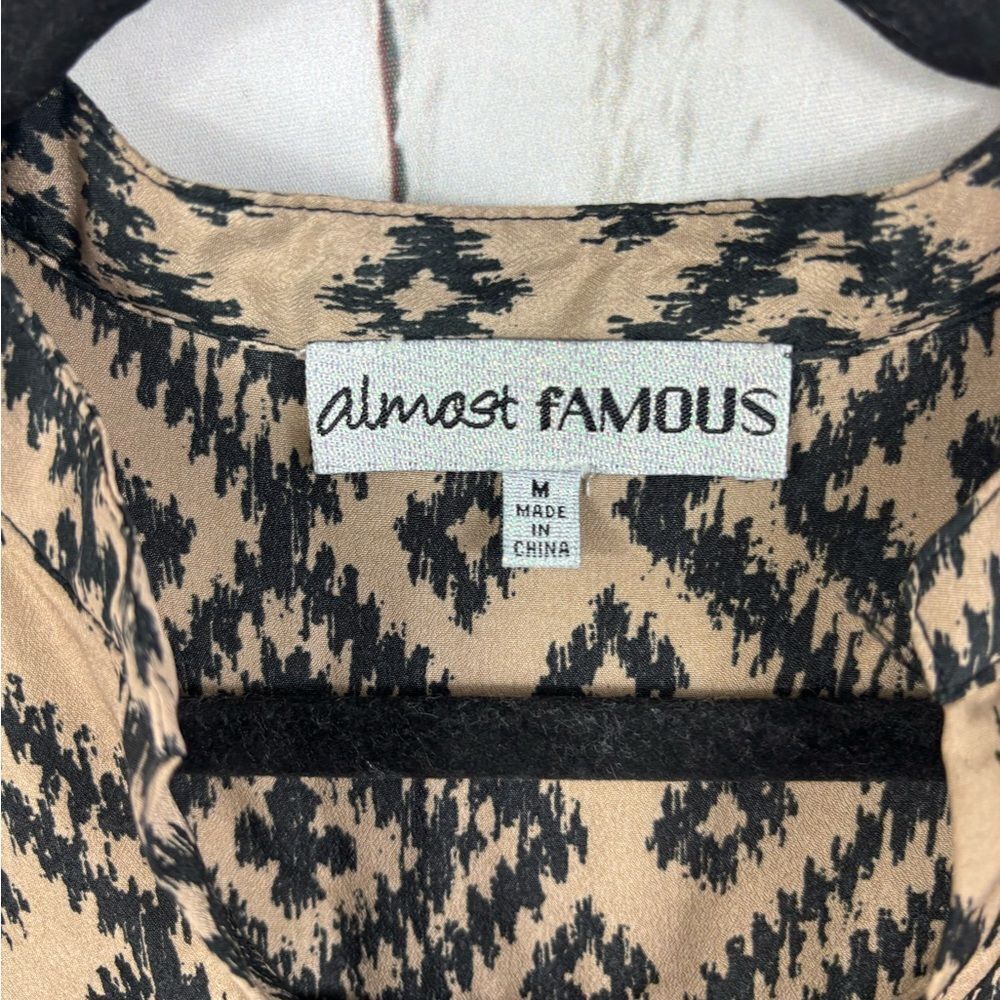 Almost Famous Tunic Dress Roll Tab Sleeves Aztec - Picture 4 of 6
